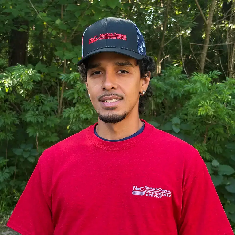 Nelson & Company Service About | Iann Betancourt